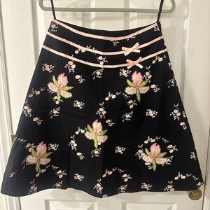 Persaman New York Floral Embroidered Black Skirt